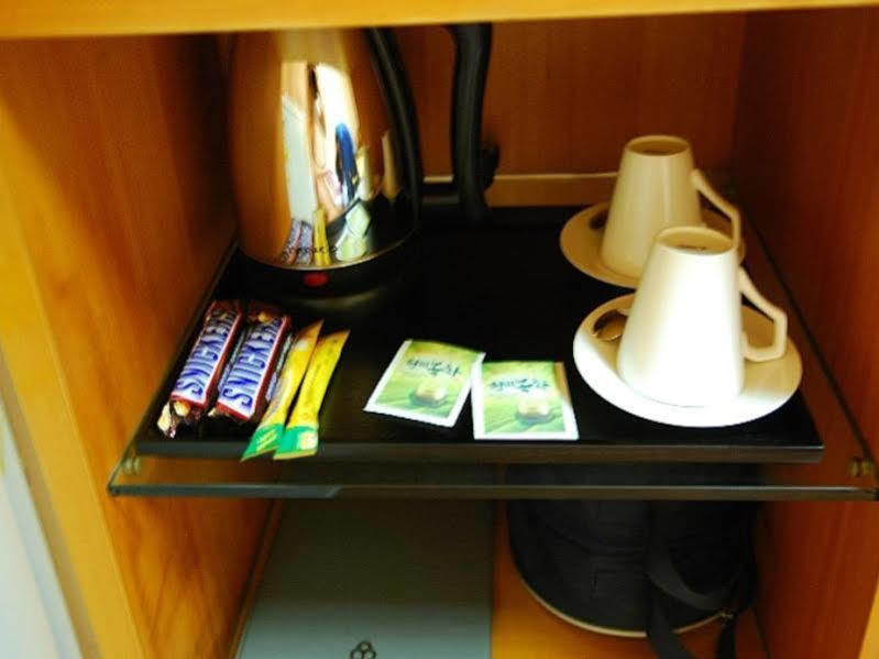 Arirang Tourist Hotel Чханвон Экстерьер фото